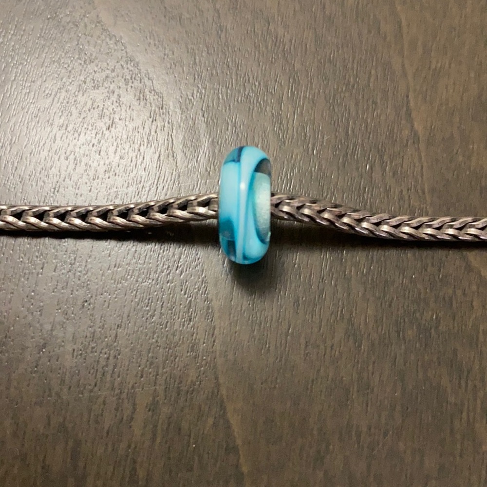 Troll bead